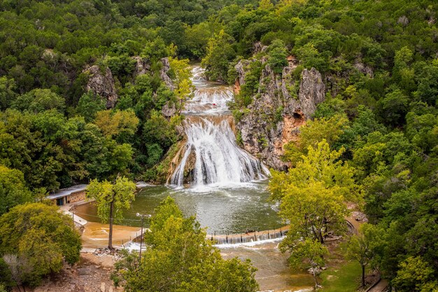 Belle vue sur les chutes de Turner dans le centre de l'Oklahoma