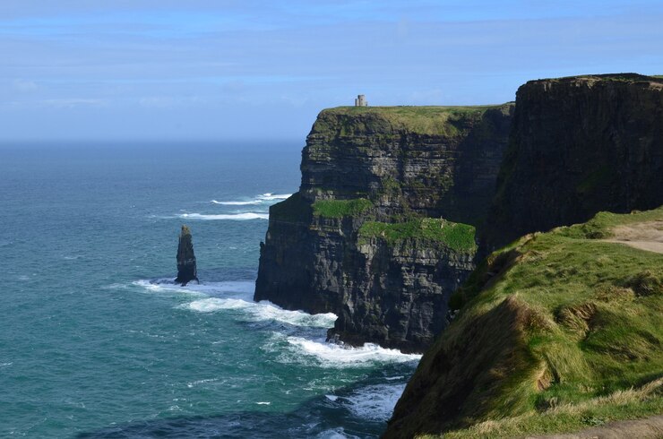 Photo gratuit belle vue sur les falaises de moher dans le comté de clare en irlande.