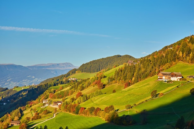 Belle vue panoramique sur les Dolomites italiennes