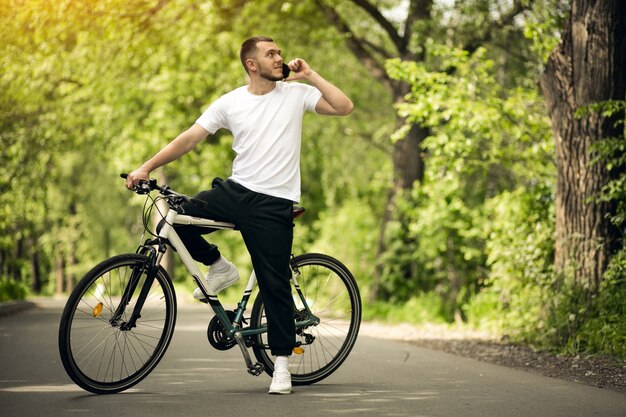 Bicyclette vélo de fond vélo actif