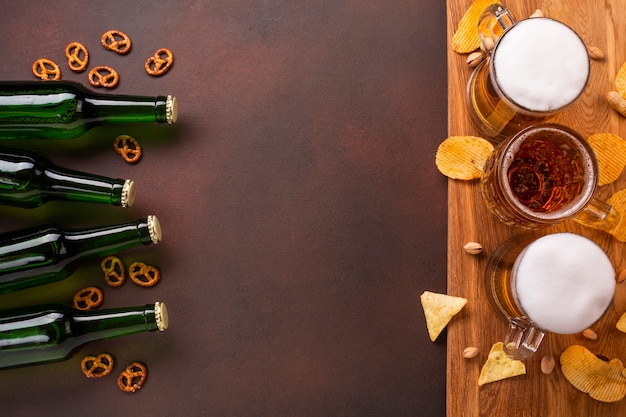 Bière vue de dessus avec espace de copie