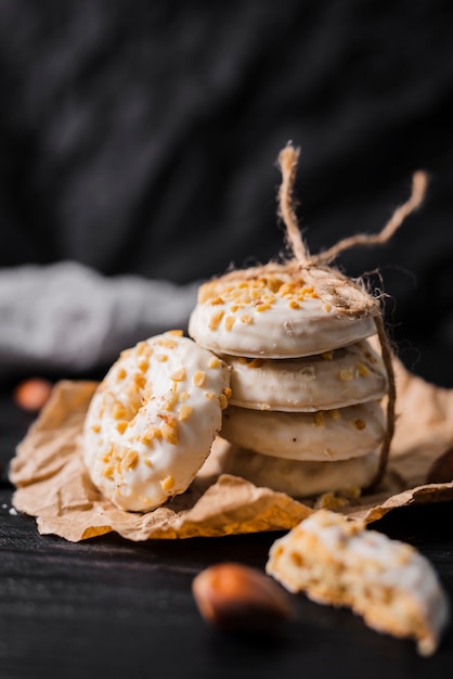 Biscuits au chocolat blanc vue de face