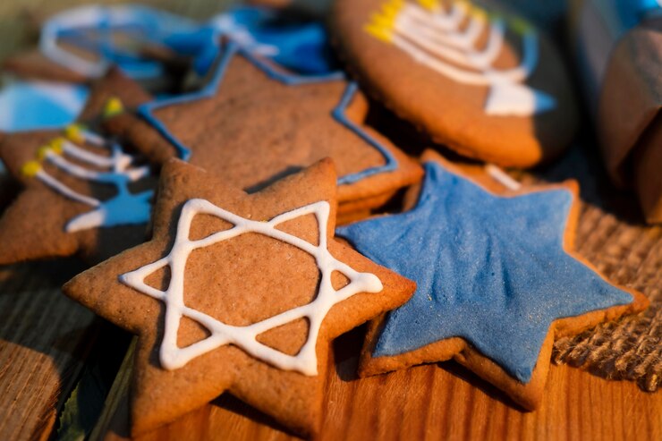 Photo gratuit biscuits étoiles juives joyeuses hanoukka