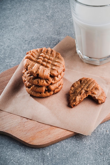 Photo gratuite biscuits maison sur la table