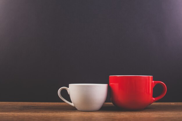 Blanc et rouge tasse