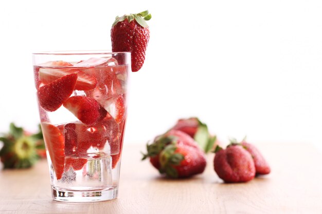 Boisson froide aux fraises