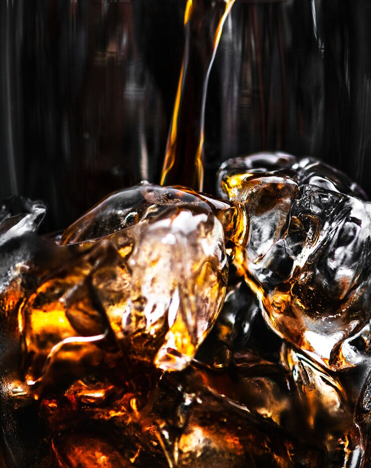 Photo gratuit boisson gazeuse au cola pétillant macro shot