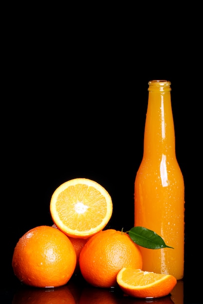 Photo gratuite boisson à l'orange fraîche