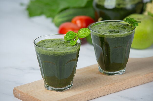 Boisson saine, smoothie aux légumes