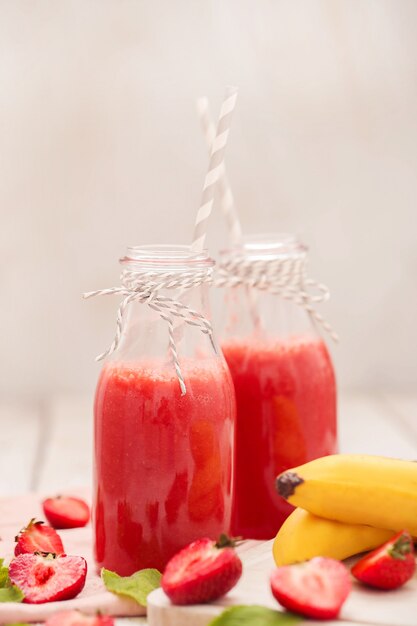 Boisson smoothie aux fraises