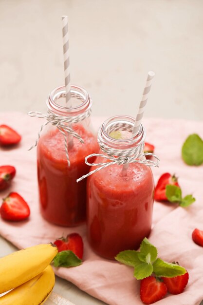 Boisson smoothie aux fraises