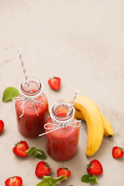 Boisson smoothie aux fraises