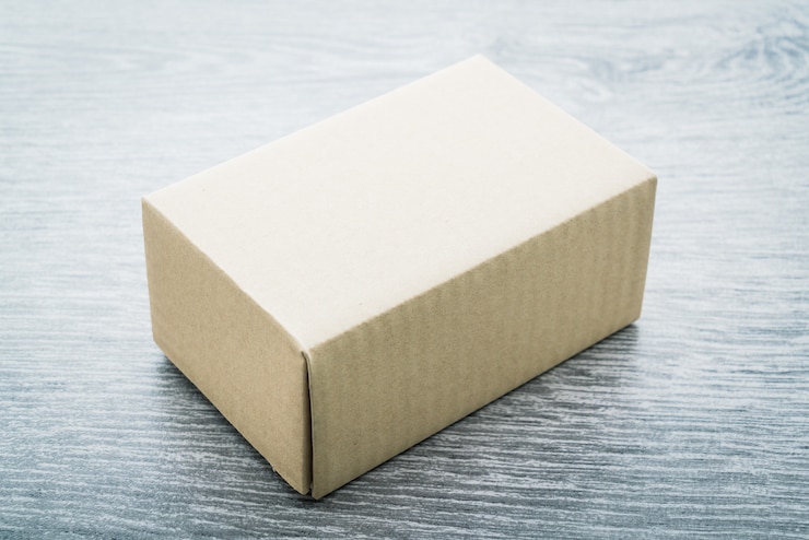Photo gratuit boîte brune maquette