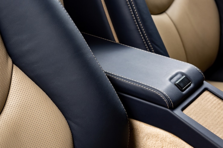 Photo gratuit boîte à gants d'une voiture en cuir noir