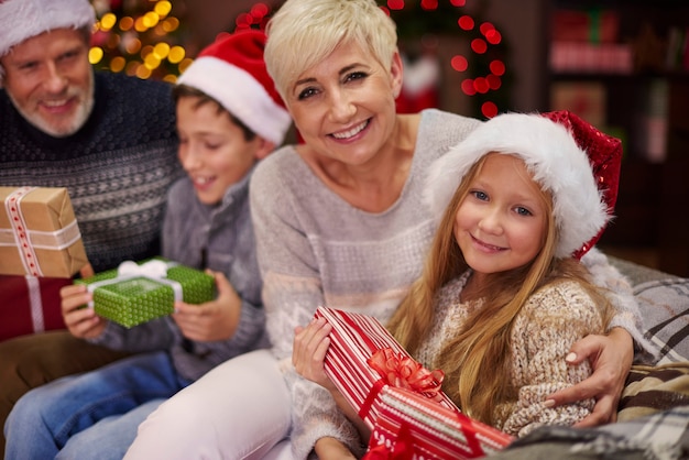 Bon sentiment d'avoir des enfants aussi heureux