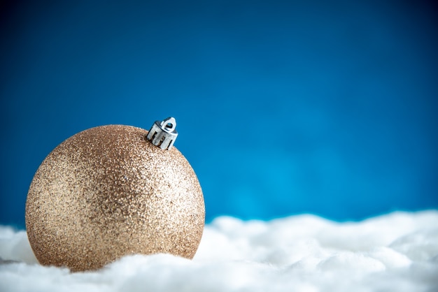 Boule de sapin de Noël vue de face