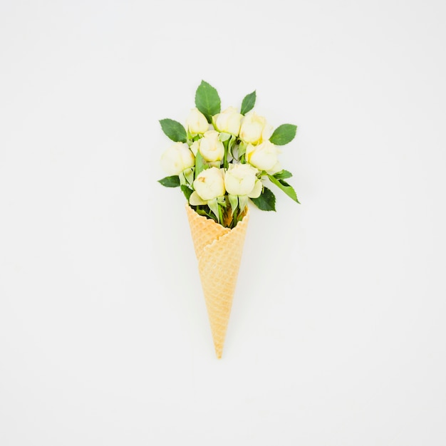 Bouquet de fleurs au cornet