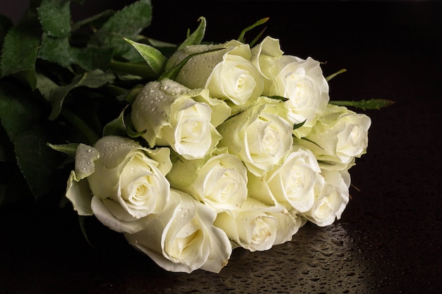 Bouquet de roses blanches