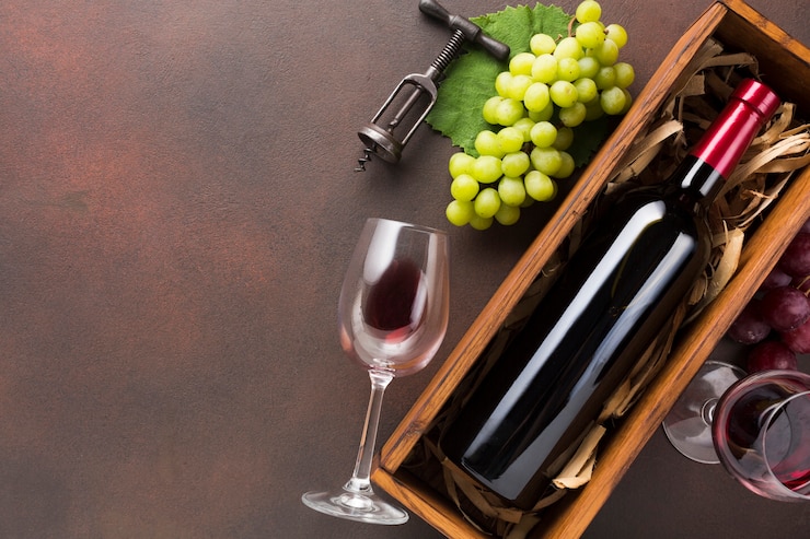 Photo gratuit bouteille de vin avec espace de copie