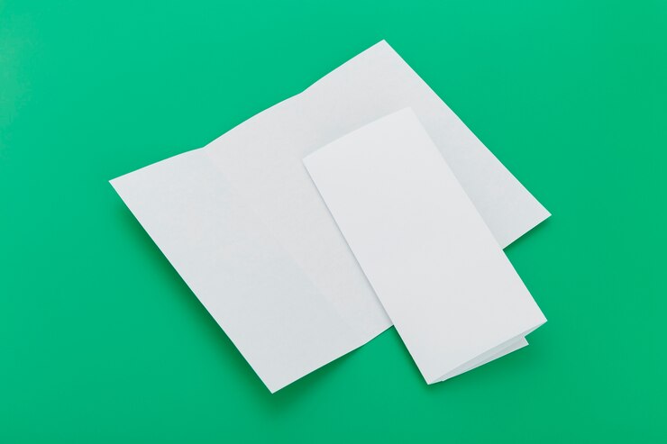 Photo gratuit brochures de différentes tailles