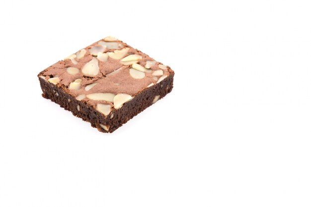 Brownie isolé sur blanc