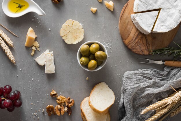 Buffet de fromages vue de dessus