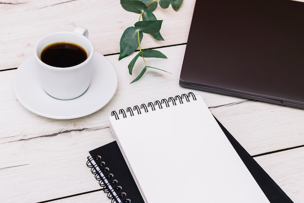 Bureau bureau avec objets