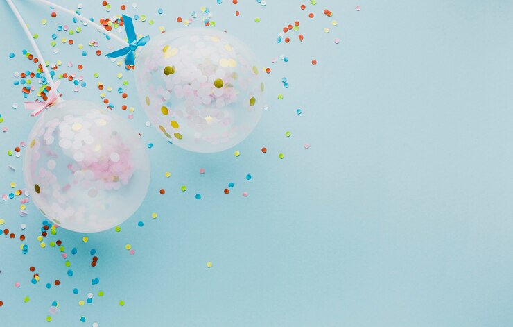 Photo gratuit cadre de fête plat avec ballons et espace de copie
