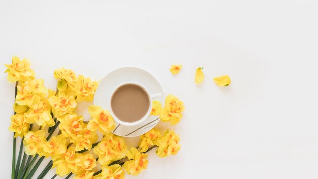 Café et fleurs