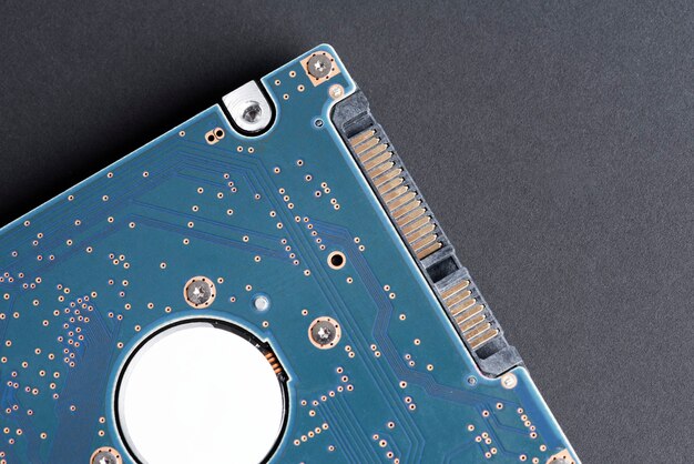 Carte mère CPU ordinateur bleu à plat