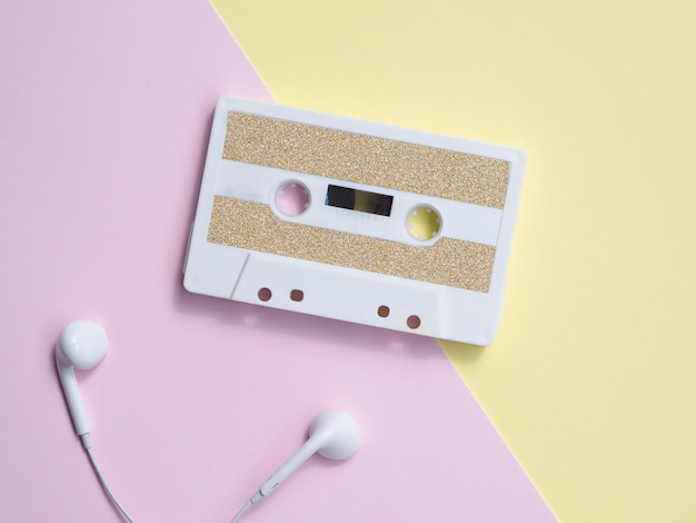 Cassette minimaliste avec un casque