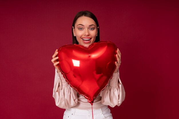 Célébration de la Saint-Valentin avec des ballons