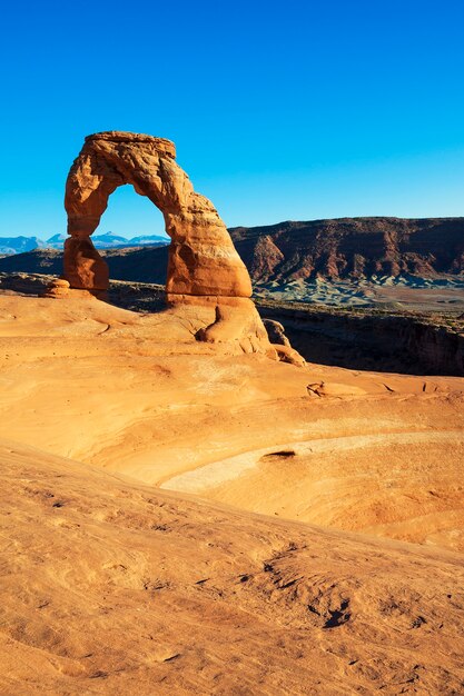 La célèbre arche délicate de l'Utah dans le parc national des Arches.