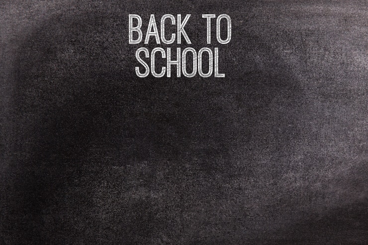 Photo gratuit chalkboard avec le texte retour à l'école