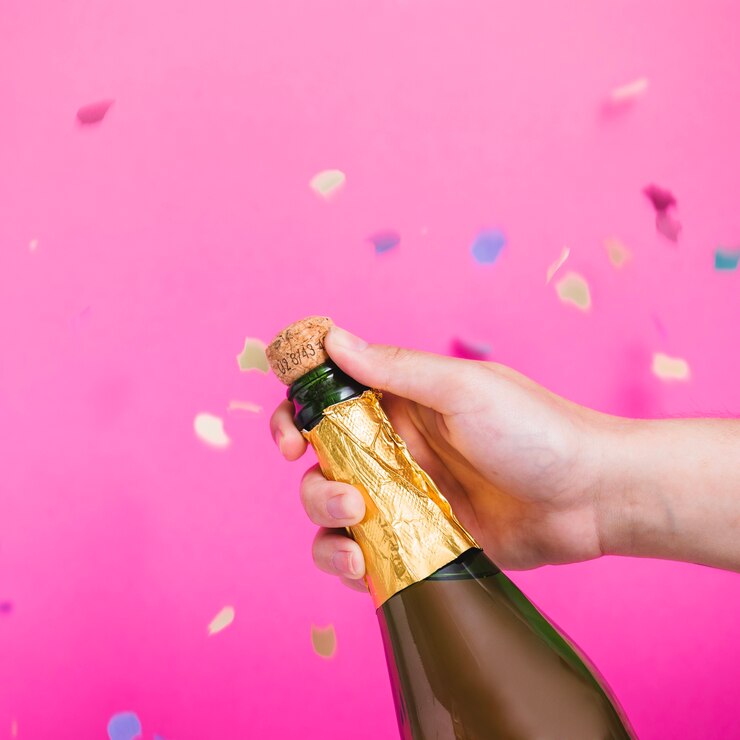 Photo gratuit champagne et confettis