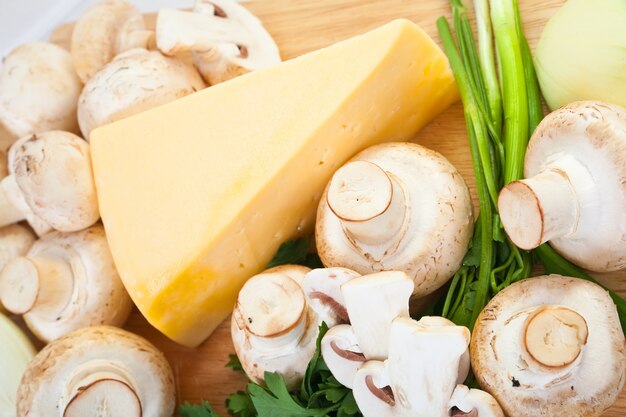 Photo gratuite champignon champignon au fromage