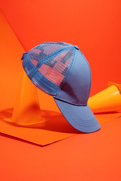 Chapeau de camionneur créatif nature morte