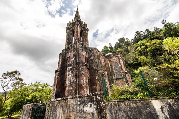 La chapelle Notre-Dame des Victoires est située à Furnas, sur l'île de Sao Miguel, aux Açores