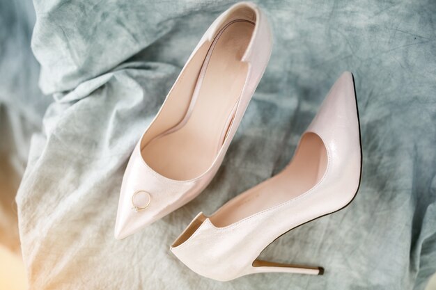 Chaussures et bagues de mariage