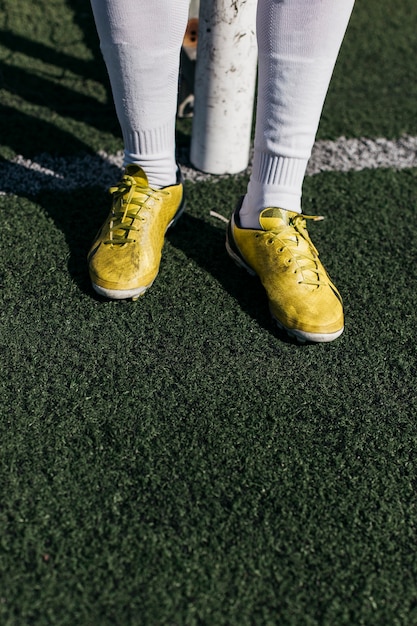 Photo gratuite chaussures de footballeur