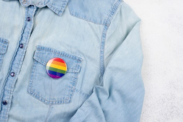 Chemise avec badge coeur