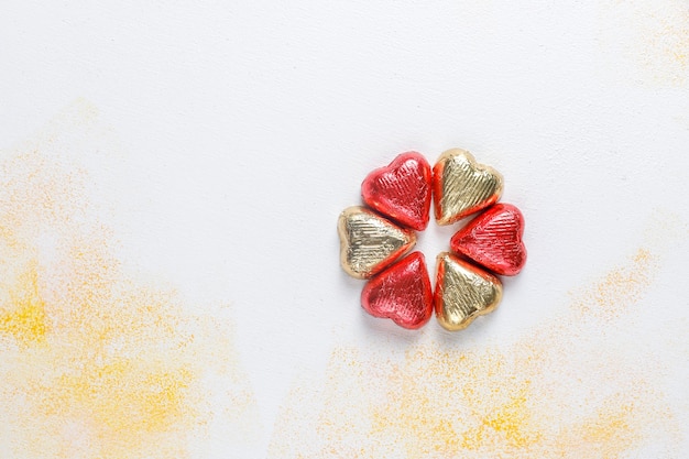 Chocolats en forme de coeur Saint Valentin, décors.