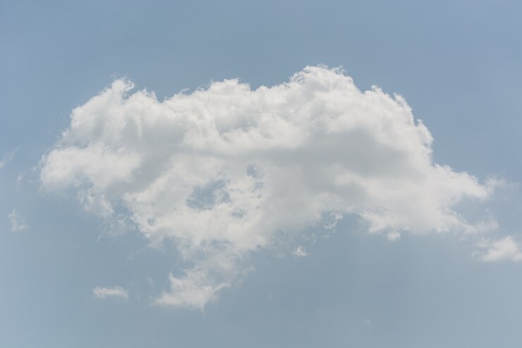 Photo gratuit ciel bleu avec des nuages ​​gros plan