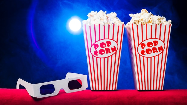 Cinéma avec boîte à pop-corn