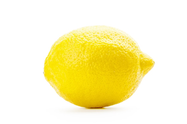 Citron isolé sur blanc