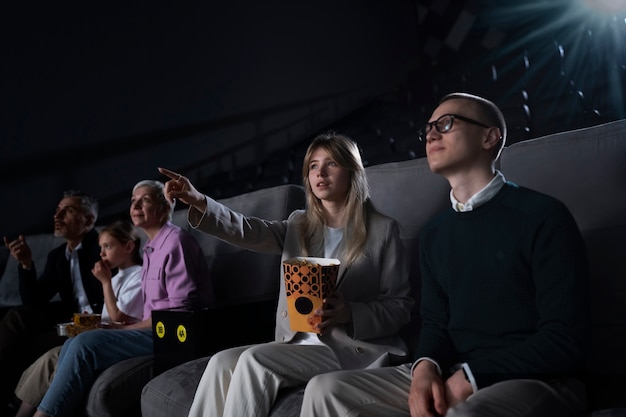 Client dans un studio de cinéma dark vip