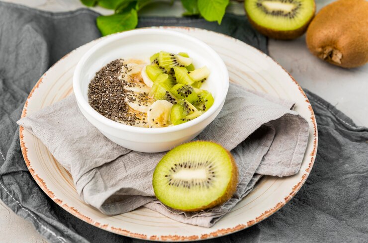 Photo gratuit close-up délicieux petit déjeuner fait maison prêt à être servi