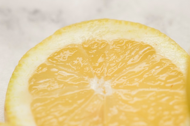 Close-up savoureuse tranche de citron