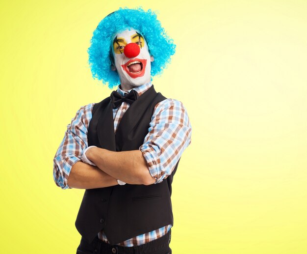 clown, coloré montrant la langue