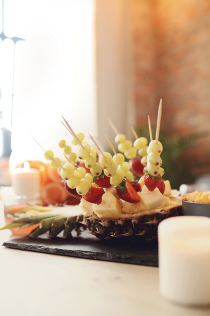 Collation de fruits sur la table